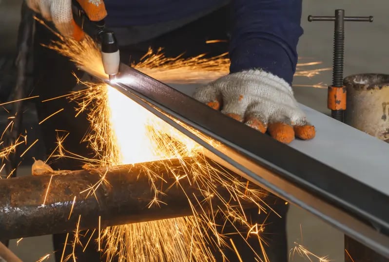 steel-cutting-equipment
